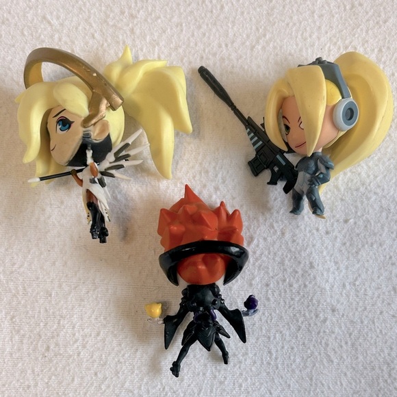 6 Cute But Deadly CBD Overwatch Series 2, 3, 5 Blind Box Vinyl Figures - Picture 5 of 5